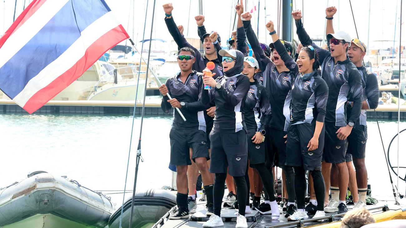 Permaisuri Suthida Cipta Sejarah Menang Pingat Emas Pelayaran Di Sukan SEA 2025 17 Permaisuri Suthida Cipta Sejarah Menang Pingat Emas Pelayaran Di Sukan SEA 2025