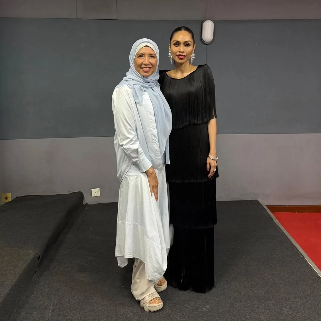 Aktif Bersenam & Fit Usia Lewat 50an, Terpikat Sisi Sederhana Datin Seri Zurwati Haslinda, Isteri Datuk Seri Johari Ghani!