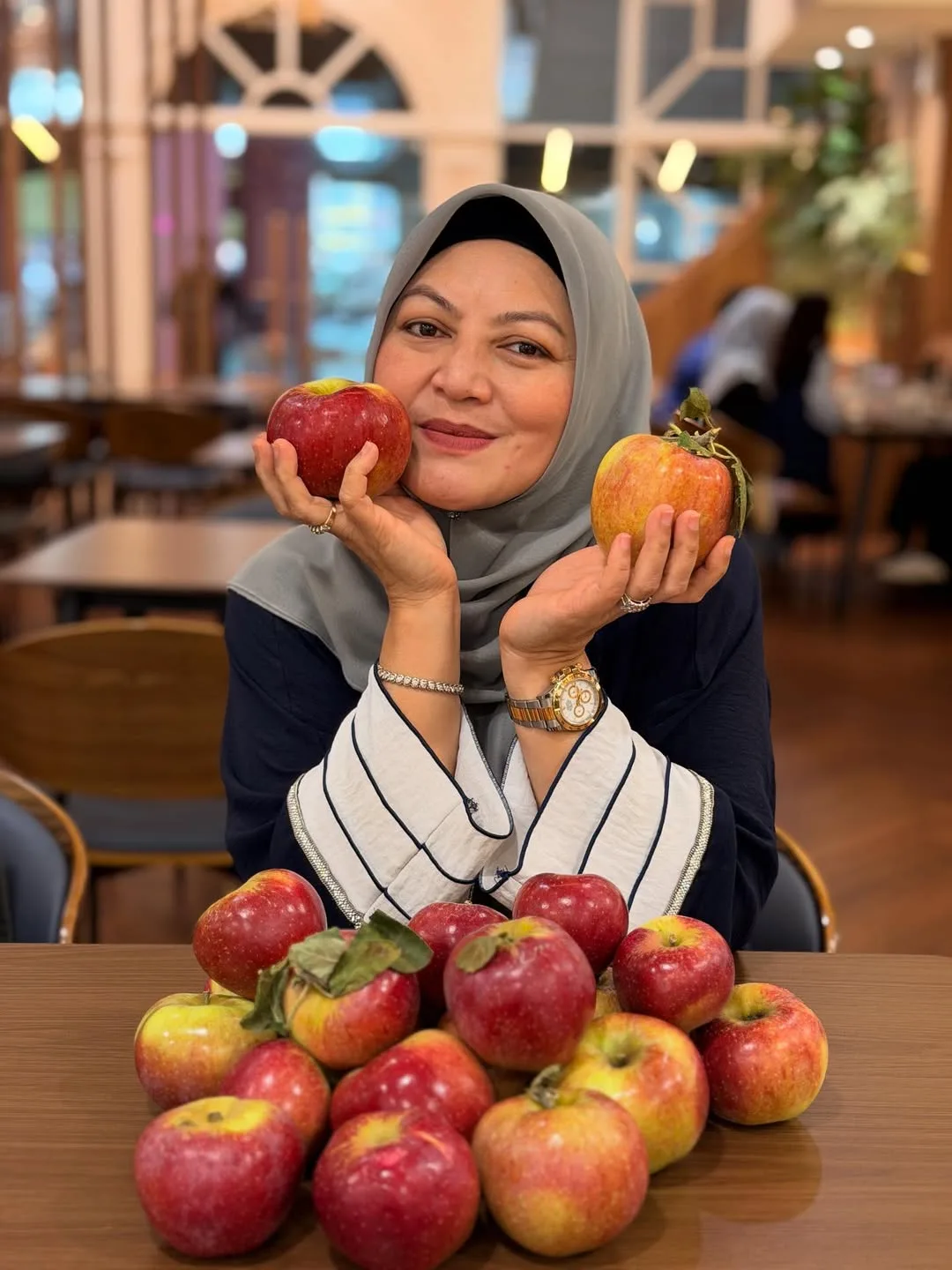 Dari Pengasas Kosmetik Ke Bisnes Restoran, Datin Isma Rohaiza Cekal Bina Empayar Kantan