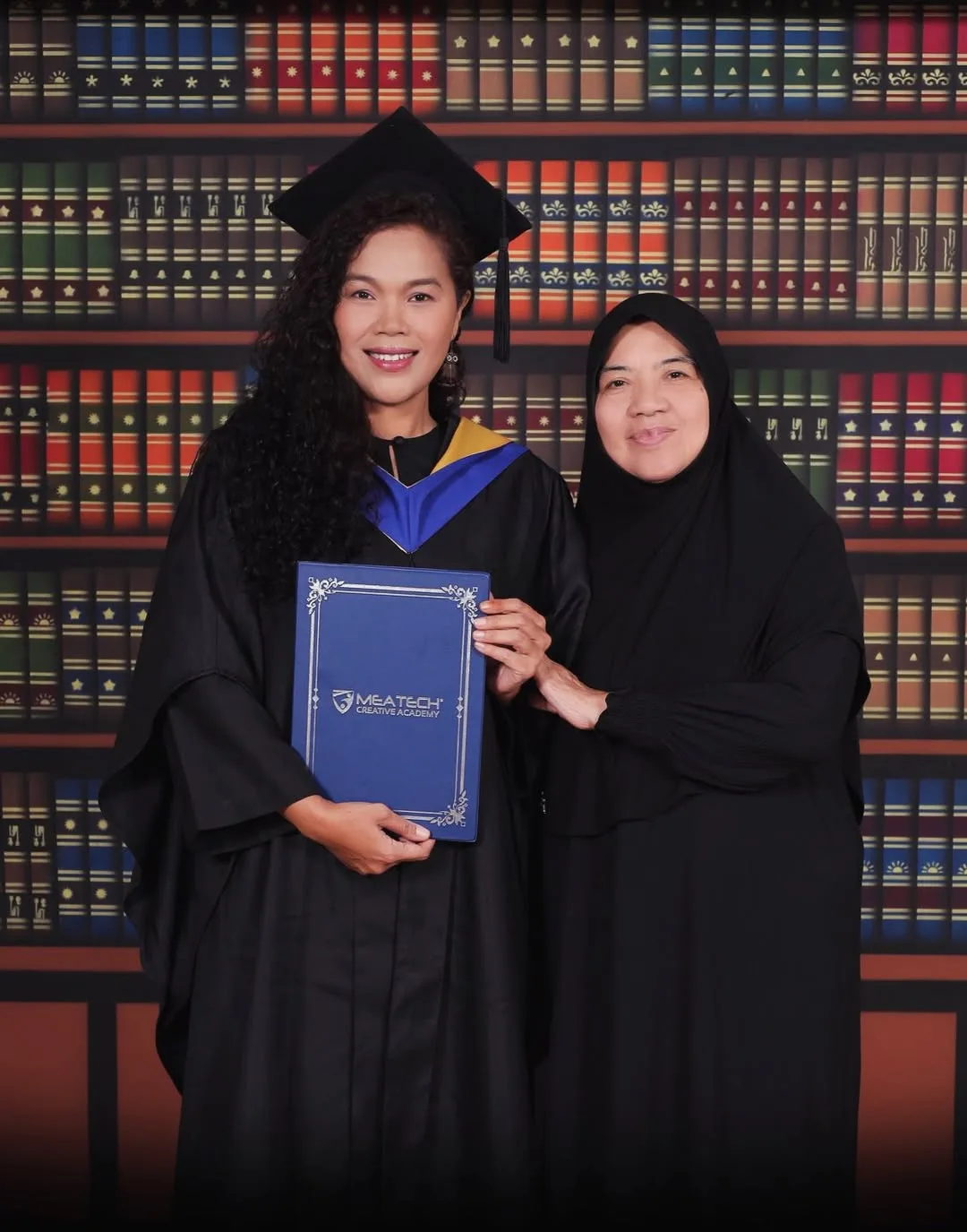 Bersengkang Mata Sambung Belajar, Kerja & Urus 3 Anak, Farah Ahmad Genggam Diploma Kemahiran Malaysia Jadi Inspirasi!