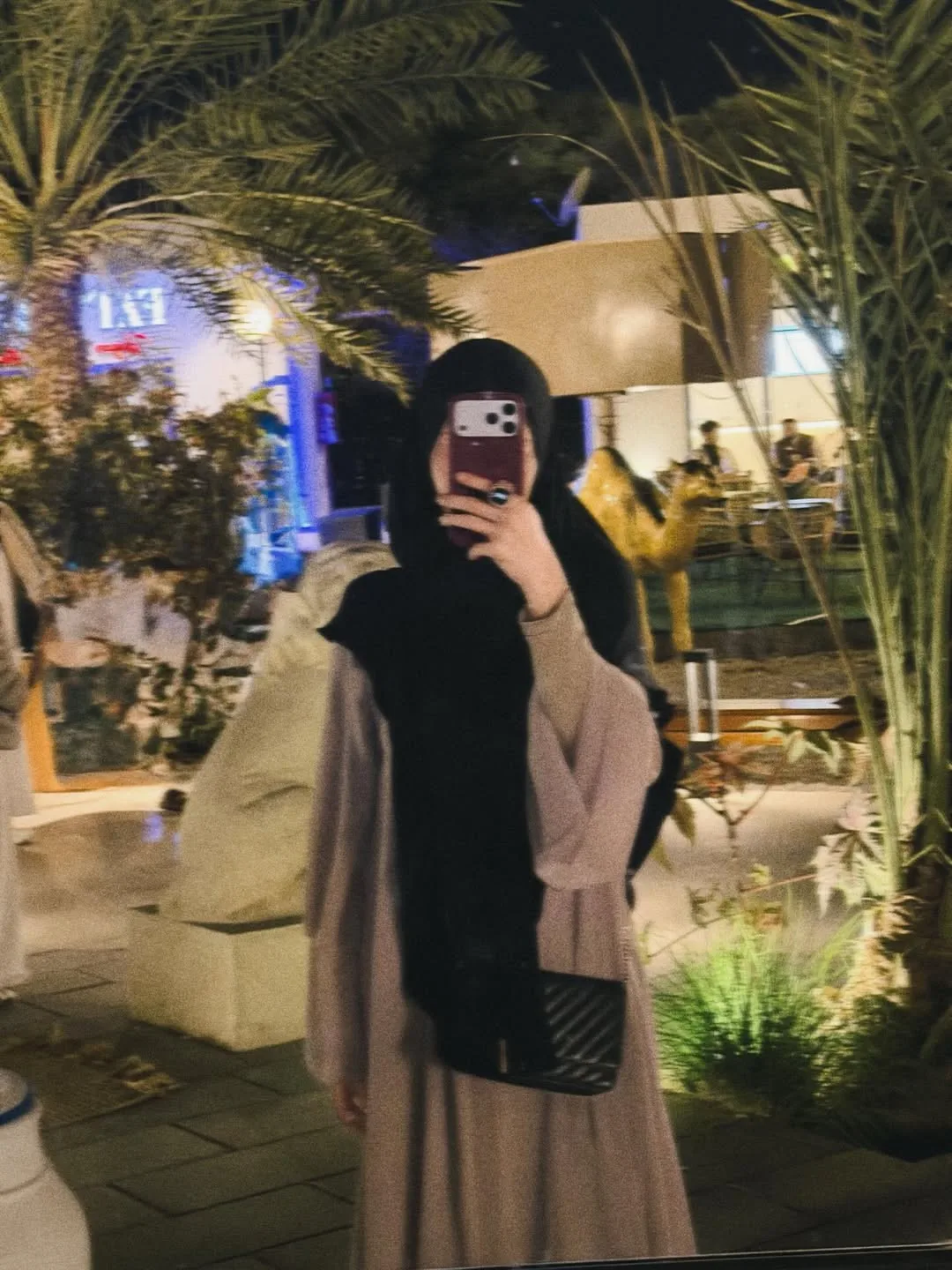 Kongsi Momen Di Tanah Suci, Penampilan Ayu Fatin Afeefa & Wajah Comel Anak Ketika Umrah Raih Tumpuan!