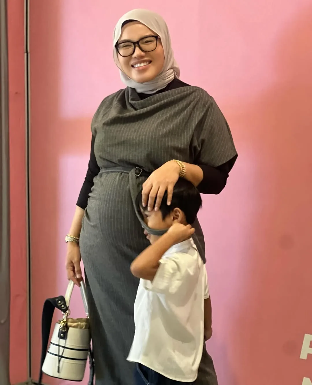Layan Anak-Anak Penuh Kasih Sayang, Watie Hanifiah Bakal Timang Cahaya Mata Kini Dah Trimester 3!