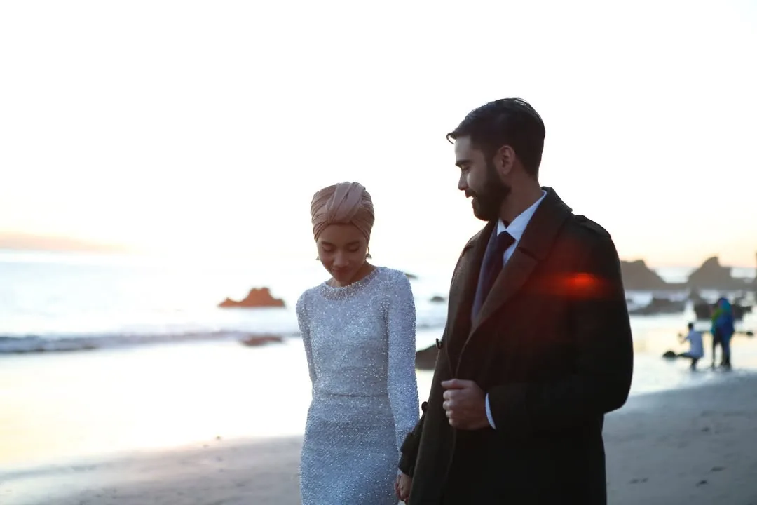 “Growing Younger With My Life Partner,” Rai Anniversary Ke-8, Yuna & Adam Bahagia Layari Rumah Tangga!