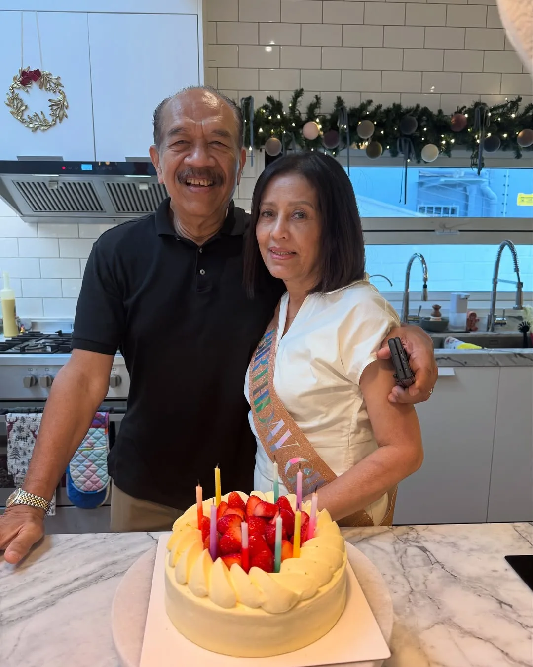 Cheryl Samad Ada Genetik Melayu, Eurasian & Portugis, Potret Bersama Ibu Undang Perhatian!