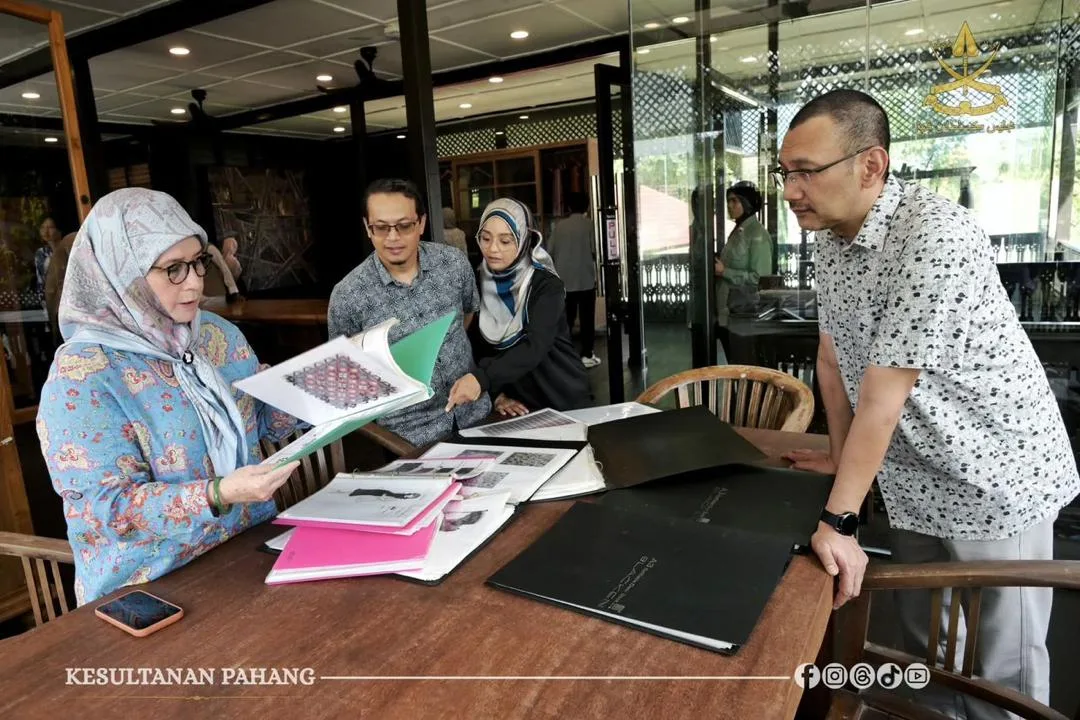 Bawa Rakan Sekelas Melawat Muzium Pahang, Kemesraan Tengku Ampuan Pahang Titip Kenangan Manis