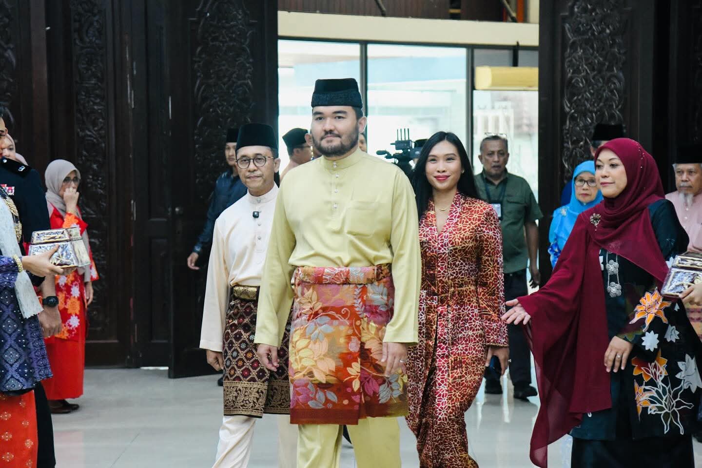 Pameran Dirgahayu Cinta, Ini Lambang Kasih Raja Muda Selangor & Isteri Untuk Rakyat Tercinta