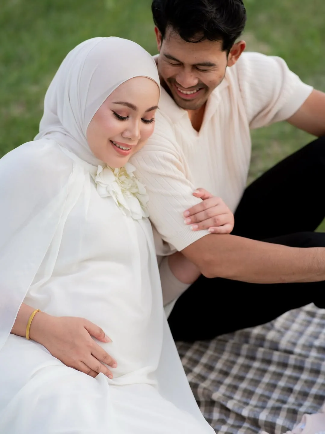 3 Tahun Kahwin, Datuk Latif Romly Kini Bergelar Bapa & Isteri Selamat Bersalin Anak Perempuan!