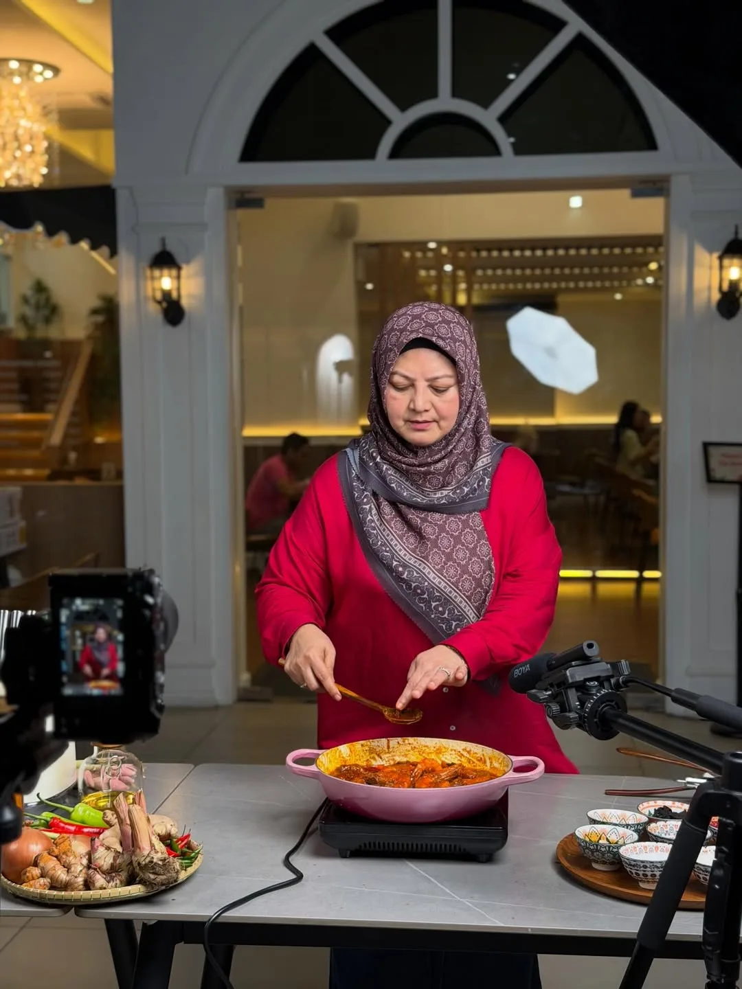 Dari Pengasas Kosmetik Ke Bisnes Restoran, Datin Isma Rohaiza Cekal Bina Empayar Kantan