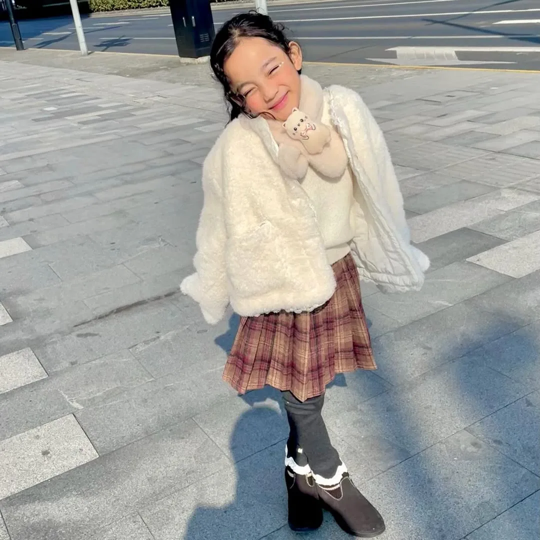 Wan Maryam Injak Usia 8 Tahun, Mawar Karim Bahagia Ada Puteri Kesayangan & Bawa Anak Bercuti Di Jepun!