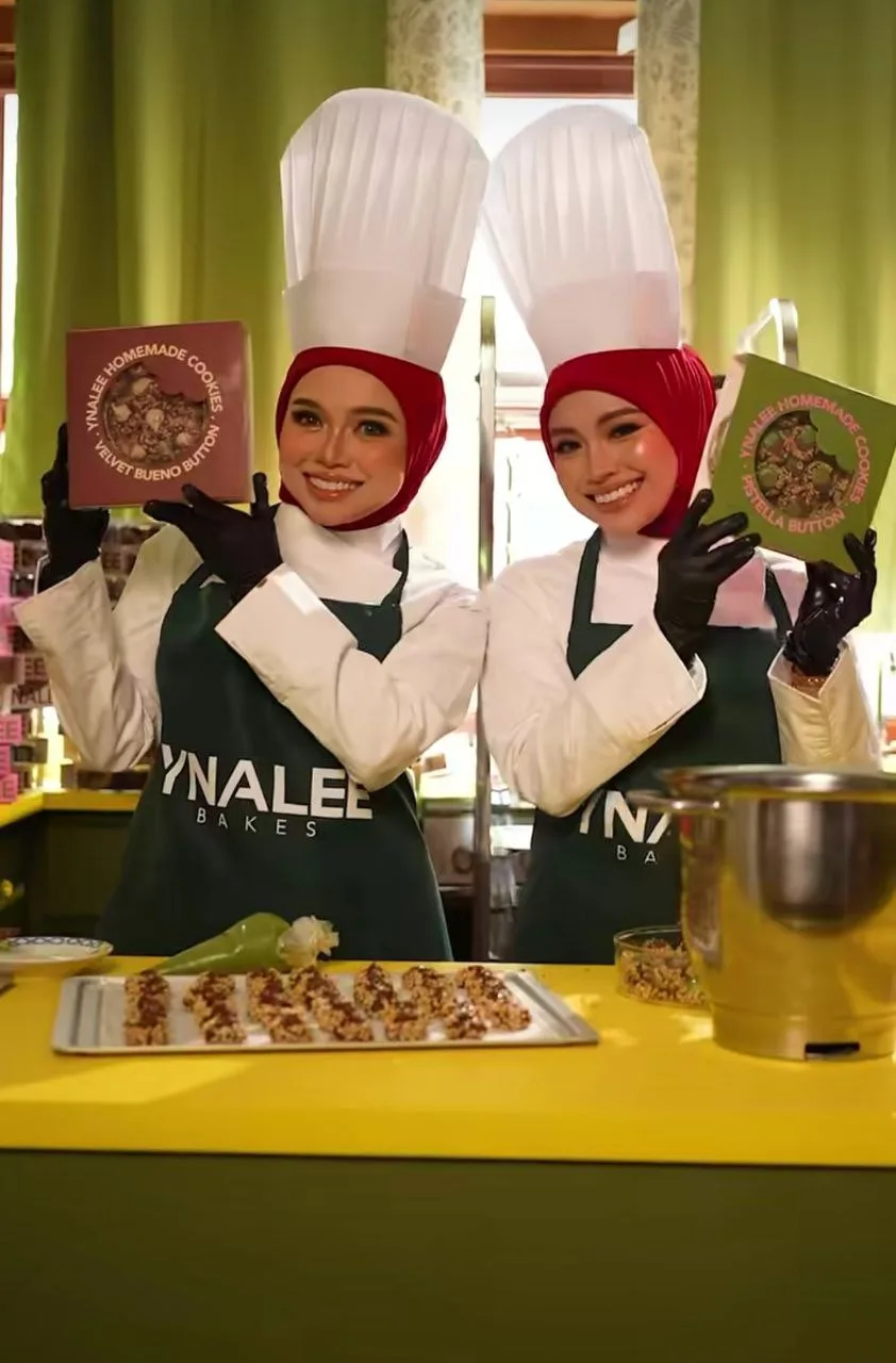 Hamil Anak Ke-4, Usahawan YNALEE ‘All Out’ Raya Ini Ligat Siapkan Koleksi Lebaran & Biskut Raya!