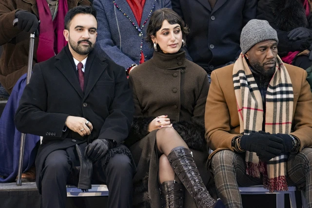 Gen Z Muslim Pertama Jadi First Lady New York, Rama Duwaji Saksi Suami Angkat Sumpah Datuk Bandar 8 Gen Z Muslim Pertama Jadi First Lady New York, Rama Duwaji Saksi Suami Angkat Sumpah Datuk Bandar