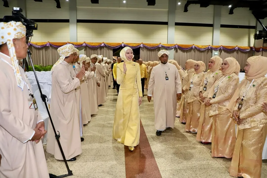 Keturunan Pakistan & Keluarga Muslim Kaya Di Thailand, Sabida Thaiseth Wanita Islam Pertama Thailand Dilantik Sebagai Menteri!
