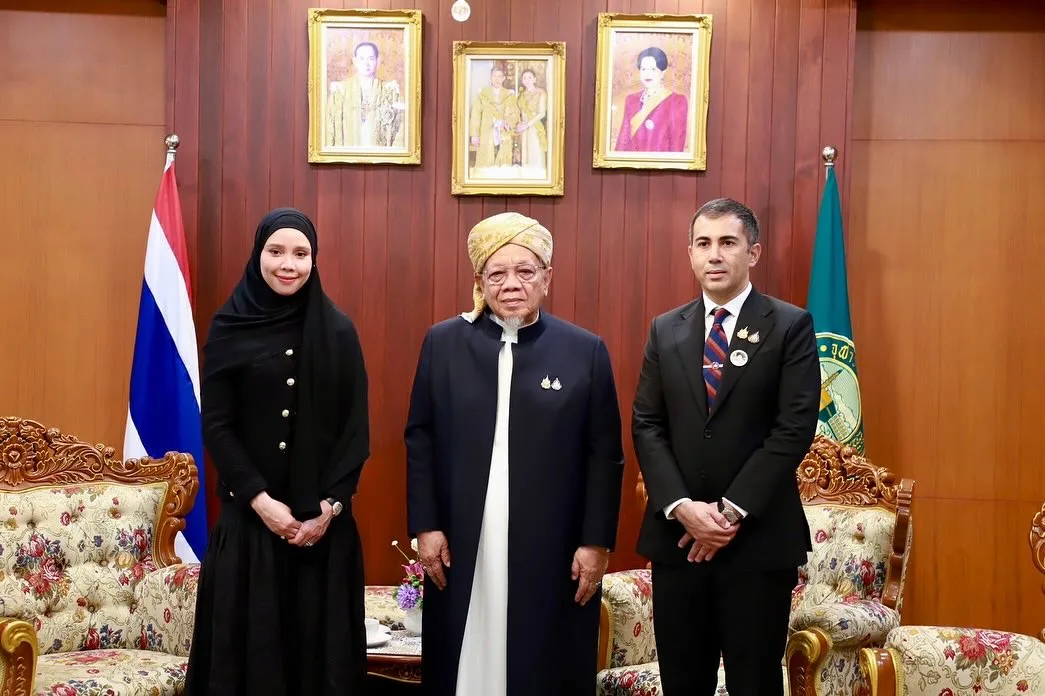 Keturunan Pakistan & Keluarga Muslim Kaya Di Thailand, Sabida Thaiseth Wanita Islam Pertama Thailand Dilantik Sebagai Menteri!