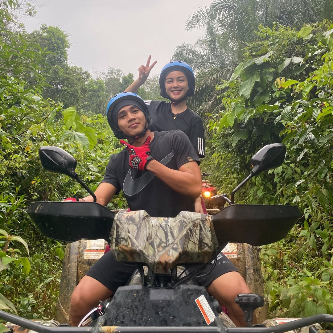 Foto Masa Kecil Raih Tumpuan, Eyka Farhana Genap Usia 31 & Bahagia Jadi Isteri Pemain Bola Sepak!