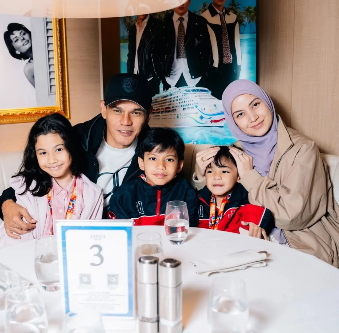 “Sayang, Selamat Hari Kita!” Datuk Yusry & Datin Lisa Surihani Rai Anniversary Ke-14 Penuh Syukur Dalam Bulan Ramadan