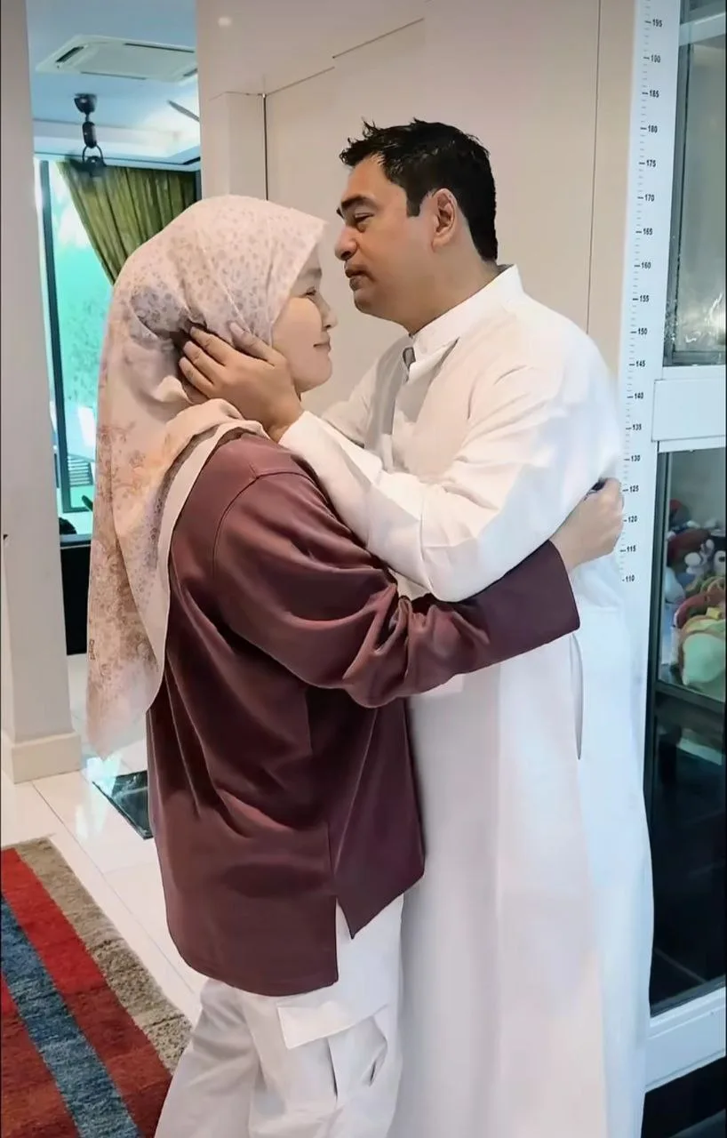 Ibu Luah Hasrat Nak Pergi Mekah, Dato’ Dr Sheikh Muszaphar Bawa Ratu Hati Usia 81 Tahun Tunai Umrah!
