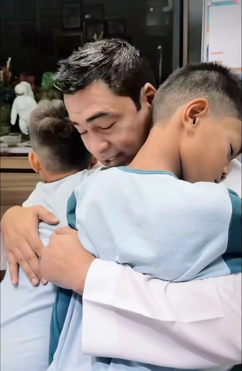 Ibu Luah Hasrat Nak Pergi Mekah, Dato’ Dr Sheikh Muszaphar Bawa Ratu Hati Usia 81 Tahun Tunai Umrah! 14 Ibu Luah Hasrat Nak Pergi Mekah, Dato’ Dr Sheikh Muszaphar Bawa Ratu Hati Usia 81 Tahun Tunai Umrah!