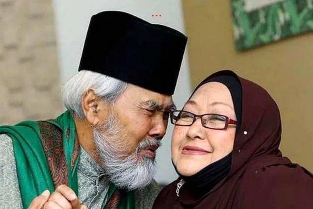 Parkir 'Profesor Madya' Saksi Doa Seorang Ayah, Dr Norzizi Zulkifli Genggam Impian Selepas 6 Tahun! 6 Parkir ‘Profesor Madya’ Saksi Doa Seorang Ayah, Dr Norzizi Zulkifli Genggam Impian Selepas 6 Tahun!