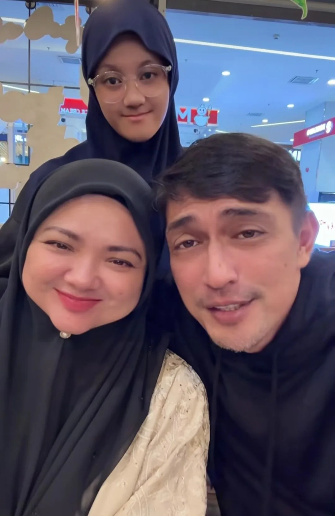 20 Tahun Jadi Isteri Dato’ Adi Putra, Datin Aida Rajin Turun Padang Bantu Bisnes Suami!