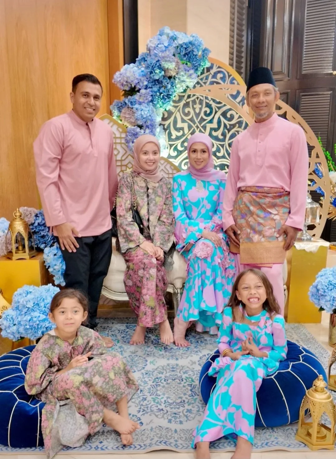 Azrinaz Mazhar Hakim Jemput Rakan Selebriti Beraya Ke Rumah, Terpukau Tengok Mahligai Miliknya! 22 Azrinaz Mazhar Hakim Jemput Rakan Selebriti Beraya Ke Rumah, Terpukau Tengok Mahligai Miliknya!