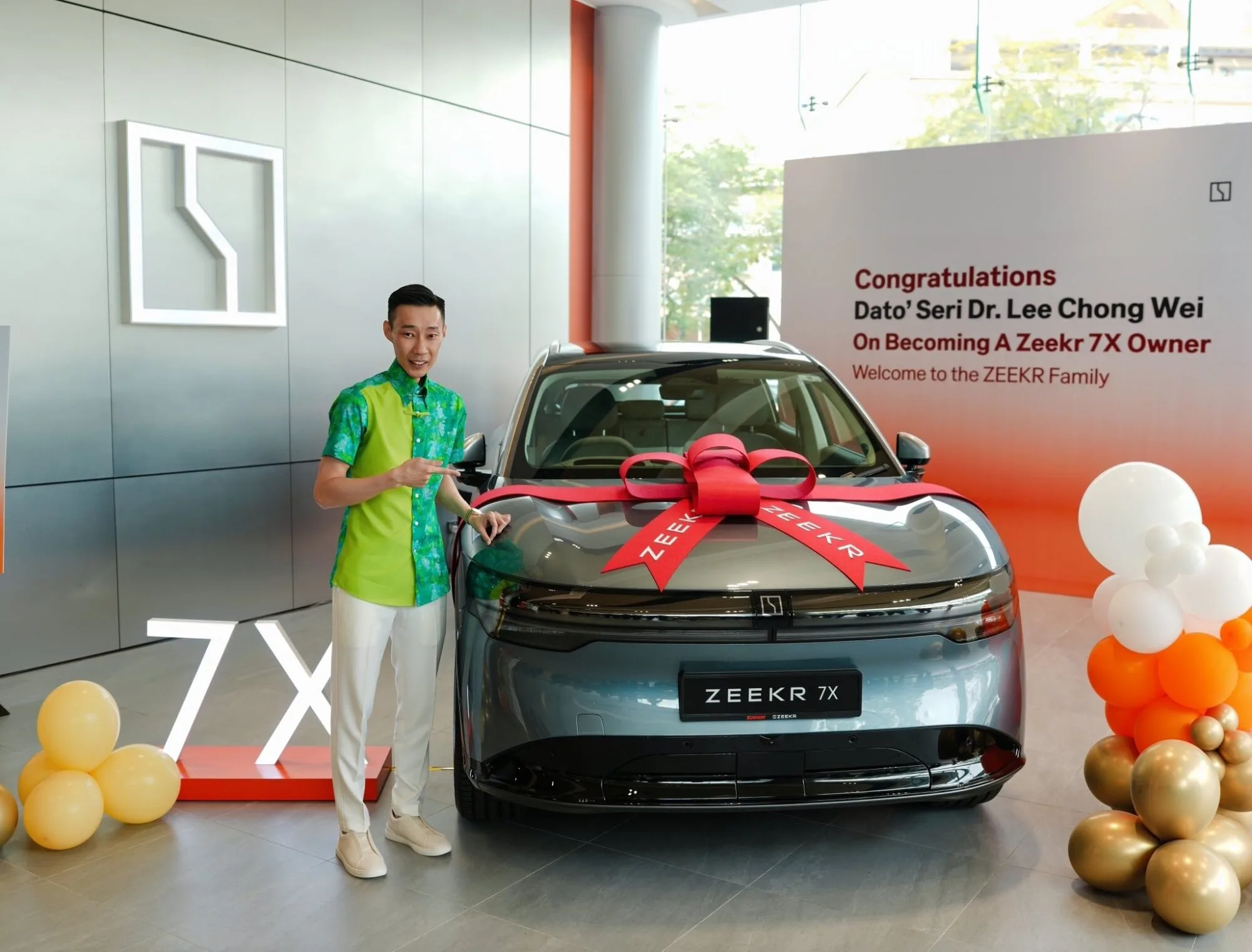 Zeekr 7X Jadi Simbol Tuah & Rezeki Tahun Baharu Cina Dato' Seri Dr Lee Chong Wei 7 Zeekr 7X Jadi Simbol Tuah & Rezeki Tahun Baharu Cina Dato’ Seri Dr Lee Chong Wei