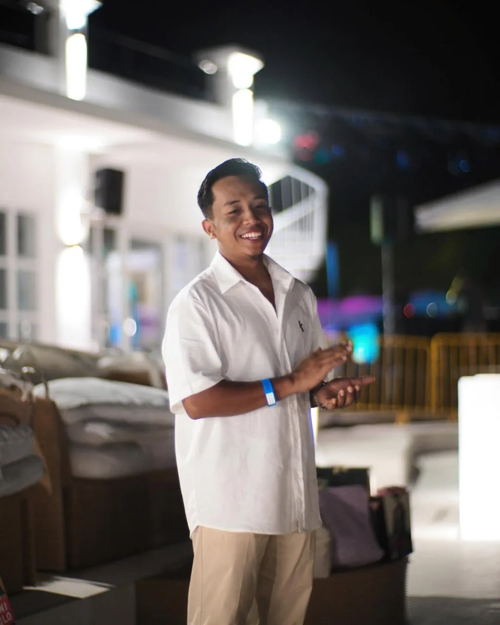 Sering Utamakan Ibu & Ratukan Isteri, Tak Hairanlah Rezeki Usahawan Muda Azzim Zahid Melimpah Ruah!