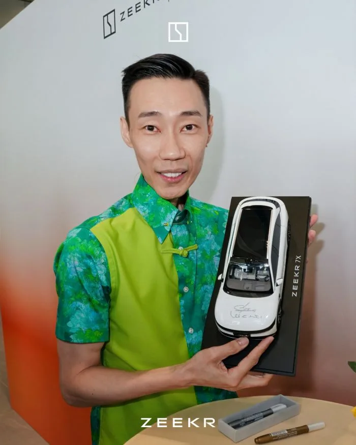 Zeekr 7X Jadi Simbol Tuah & Rezeki Tahun Baharu Cina Dato' Seri Dr Lee Chong Wei 9 Zeekr 7X Jadi Simbol Tuah & Rezeki Tahun Baharu Cina Dato’ Seri Dr Lee Chong Wei