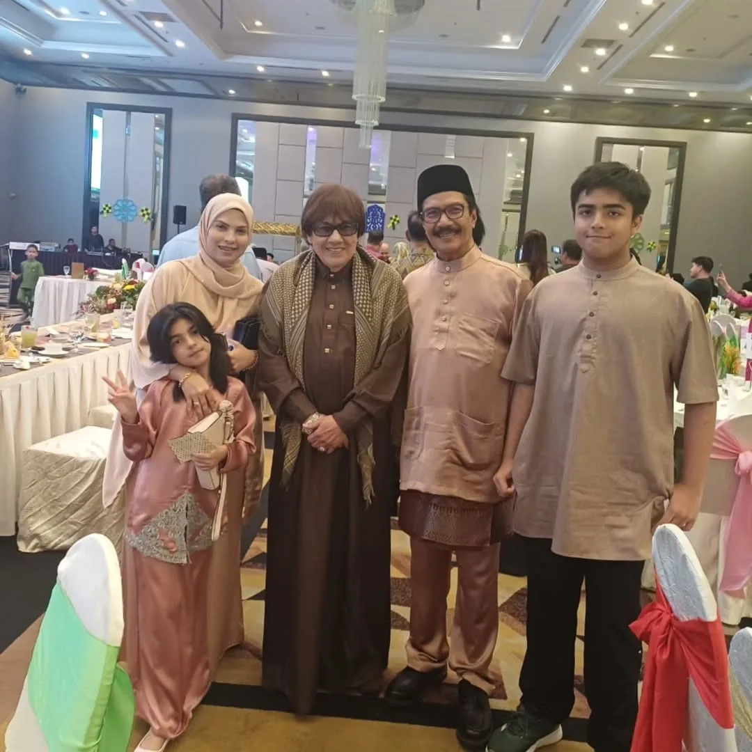 Cantik Isteri Dato’ Imuda, 16 Tahun Layari Perkahwinan Datin Zabarina Bahagia & Bergelar Ibu 2 Anak!