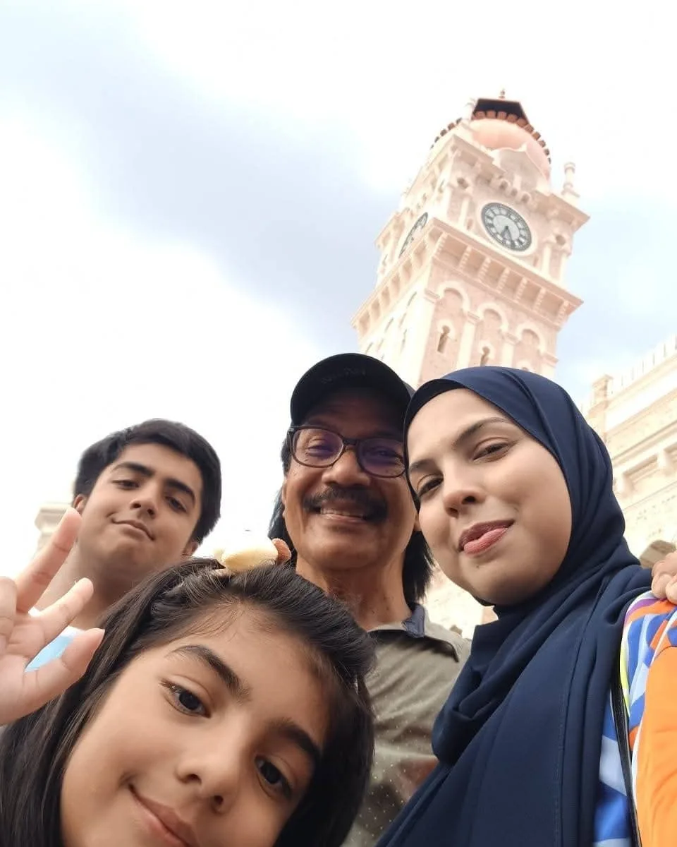 Cantik Isteri Dato’ Imuda, 16 Tahun Layari Perkahwinan Datin Zabarina Bahagia & Bergelar Ibu 2 Anak!