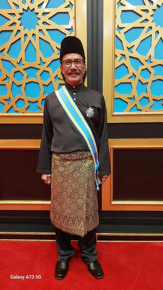 Cantik Isteri Dato’ Imuda, 16 Tahun Layari Perkahwinan Datin Zabarina Bahagia & Bergelar Ibu 2 Anak! 21 Cantik Isteri Dato’ Imuda, 16 Tahun Layari Perkahwinan Datin Zabarina Bahagia & Bergelar Ibu 2 Anak!