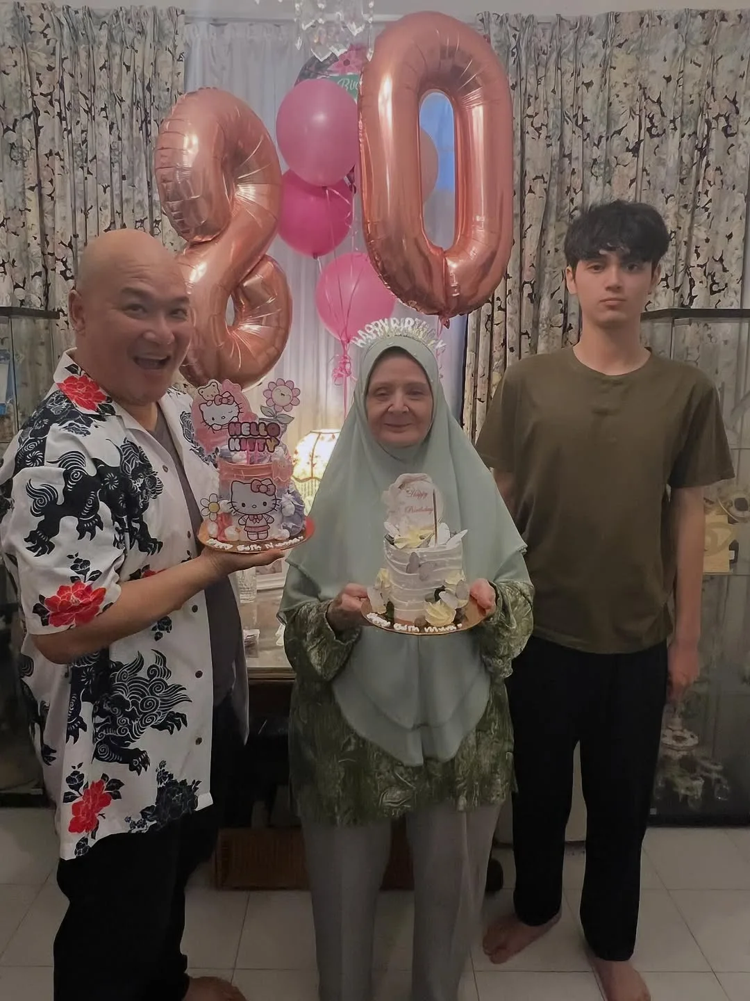 Ratu Hati Sasha Saidin Sambut Hari Lahir Ke-80, Terserlah Wajah Gembira Mentua Che Ta Ini Diraikan Anak & Cucu Tersayang!