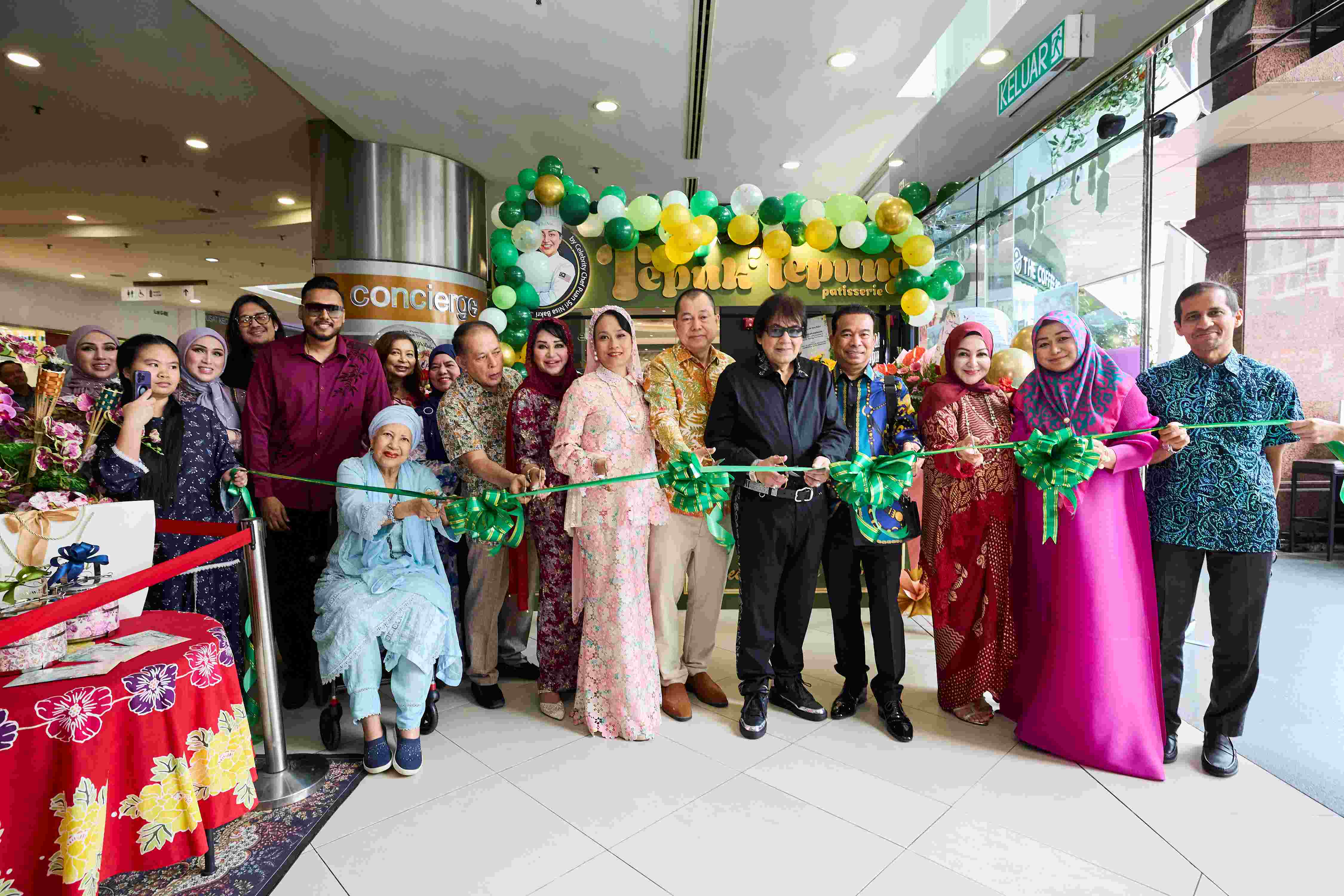 Dari Harrods Ke Empayar Penuh Rasa, Puan Sri Nisa Bakri Tak Henti Cipta Legasi 5 Dari Harrods Ke Empayar Penuh Rasa, Puan Sri Nisa Bakri Tak Henti Cipta Legasi