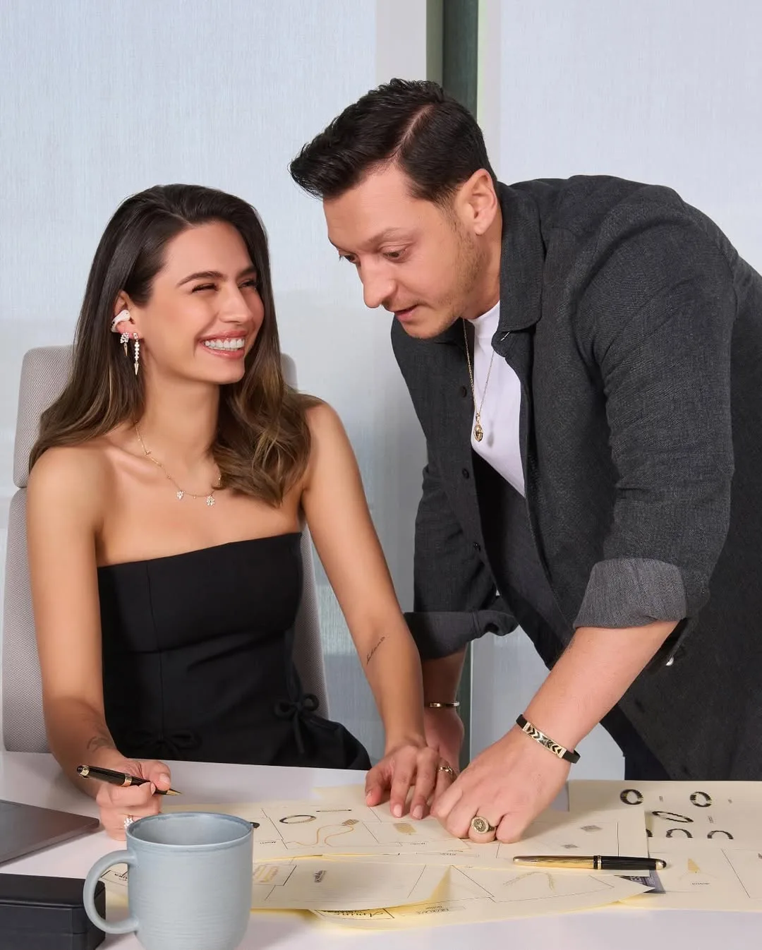 Kahwin Ratu Cantik Turkiye & Timang Anak Lagi, Mesut Ozil Kini Bapa 3 Anak Perempuan! 31 Kahwin Ratu Cantik Turkiye & Timang Anak Lagi, Mesut Ozil Kini Bapa 3 Anak Perempuan!