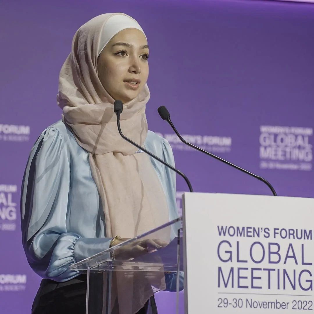 Cipta Sejarah Wanita Syria Pertama Jadi Pilot, Kejayaan Maya Ghazal Tarik Perhatian Dunia & Kini Bergelar Isteri!