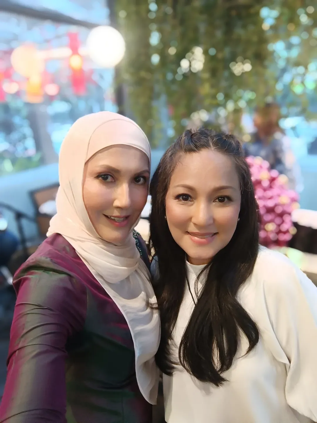 Wajah Anggun Zakiah Anas, Penampilan Figura Ini Dirindui & Sambutan Raya Bersama Bekas Personaliti TV Raih Tumpuan!