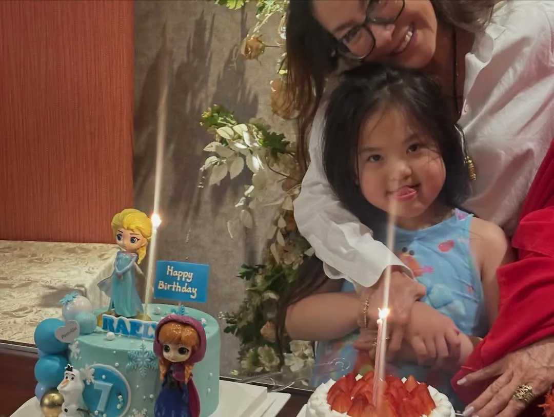 Ibu Tan Sri Michelle Yeoh Sihat & Bergaya Usia 87, Bahagia Anak Cucu Rai Hari Jadi