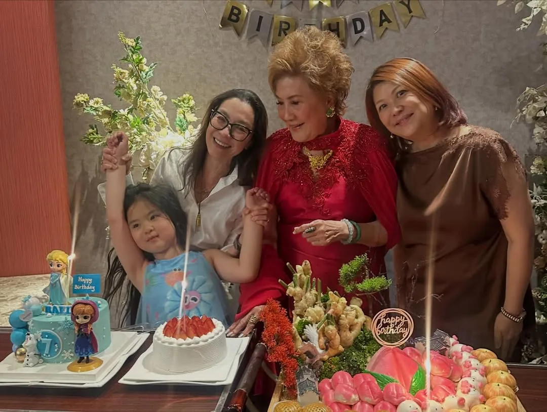 Ibu Tan Sri Michelle Yeoh Sihat & Bergaya Usia 87, Bahagia Anak Cucu Rai Hari Jadi
