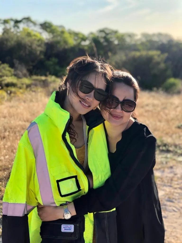 Zahirah MacWilson Warisi Genetik Cantik Ibu, Luah Rindu Buat Syurganya Maslinda Yusoff