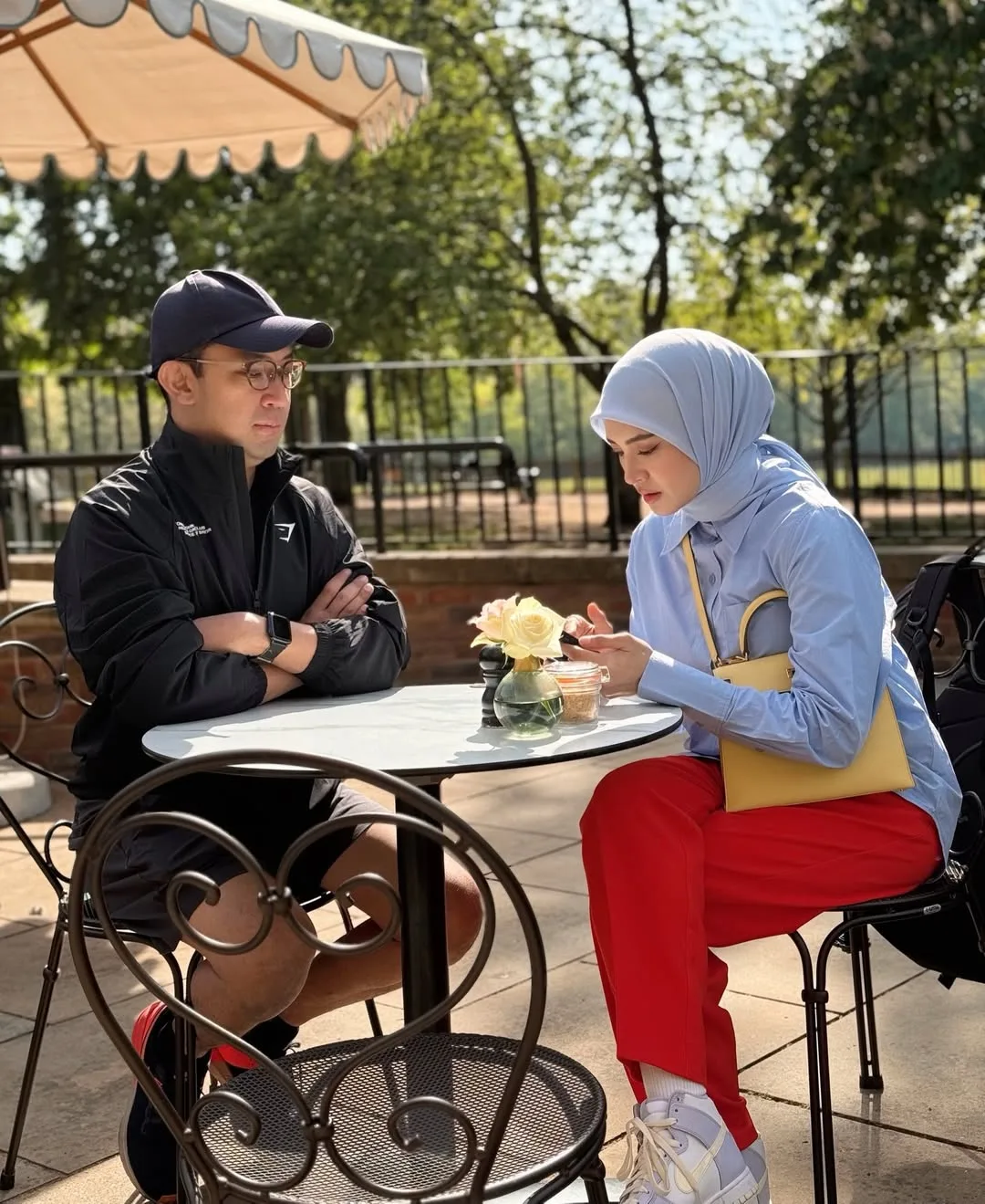 Dr. Yusrizam Sharifuddin Genggam Sarjana Undang-Undang di London, Abang Sulung Fazura Insan Hebat & Genius!