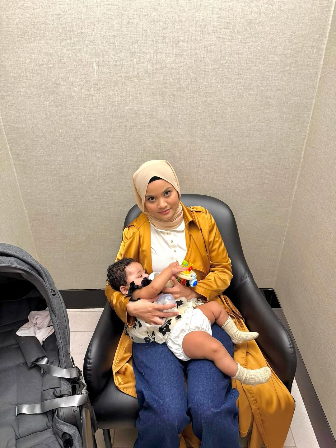 Rezeki Melimpah Ruah Sejak Anak Lahir, Fila Amir Luah Rasa Syukur Kini Miliki Mahligai Impian Di Samping Suami Penyayang!