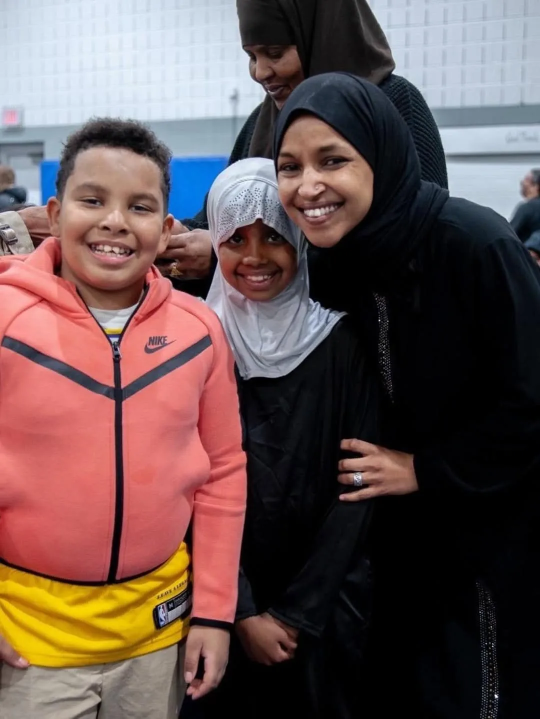 Lantang Kritik Donald Trump, Ilhan Omar Wanita Islam Pertama Jadi Anggota Kongres Amerika Syarikat!