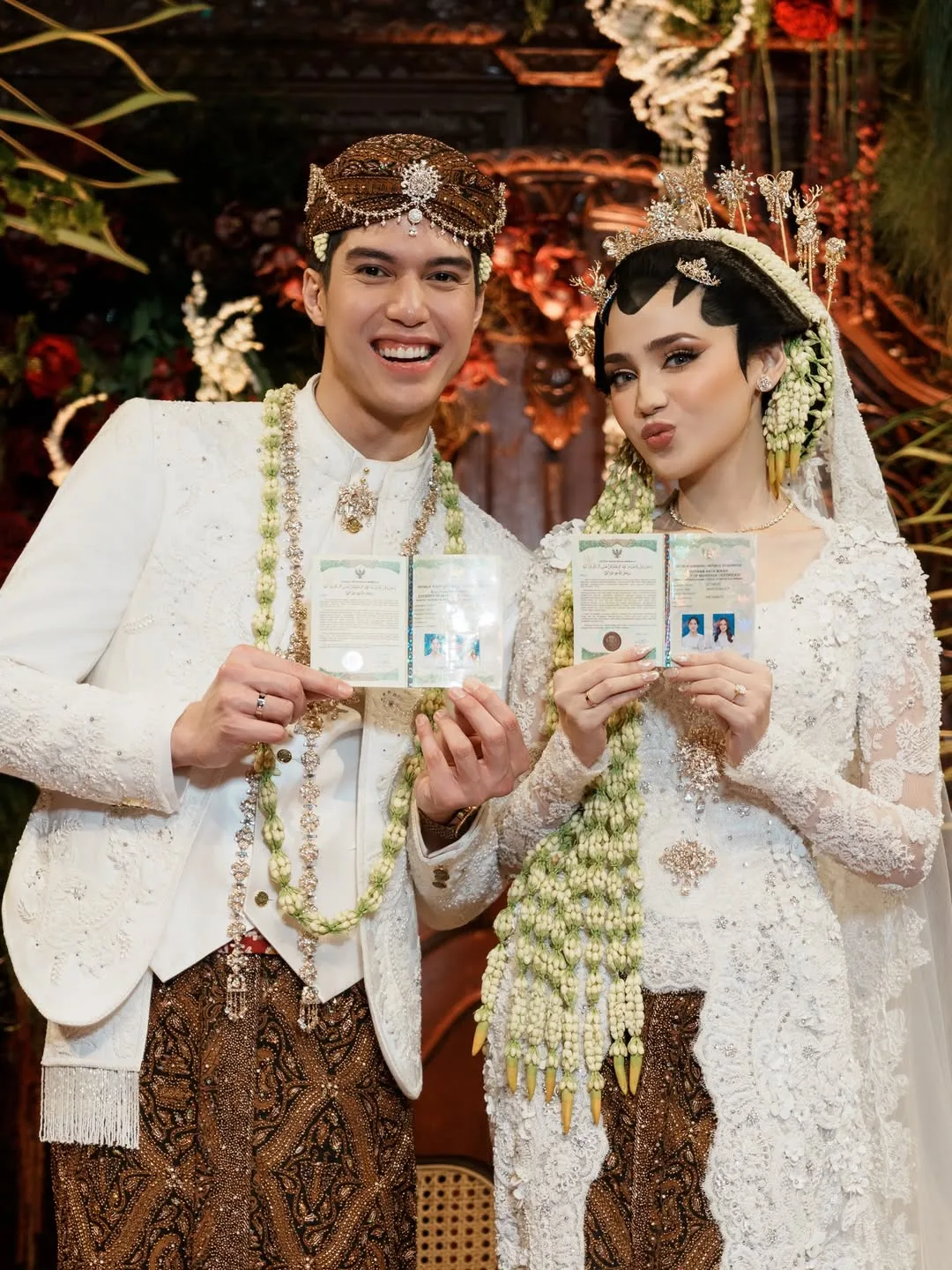 Anak Lelaki Ahmad Dhani & Maia Estianty Nikah, Mas Kahwin Mata Wang Pound & Cenderahati Kepingan Emas Raih Perhatian!