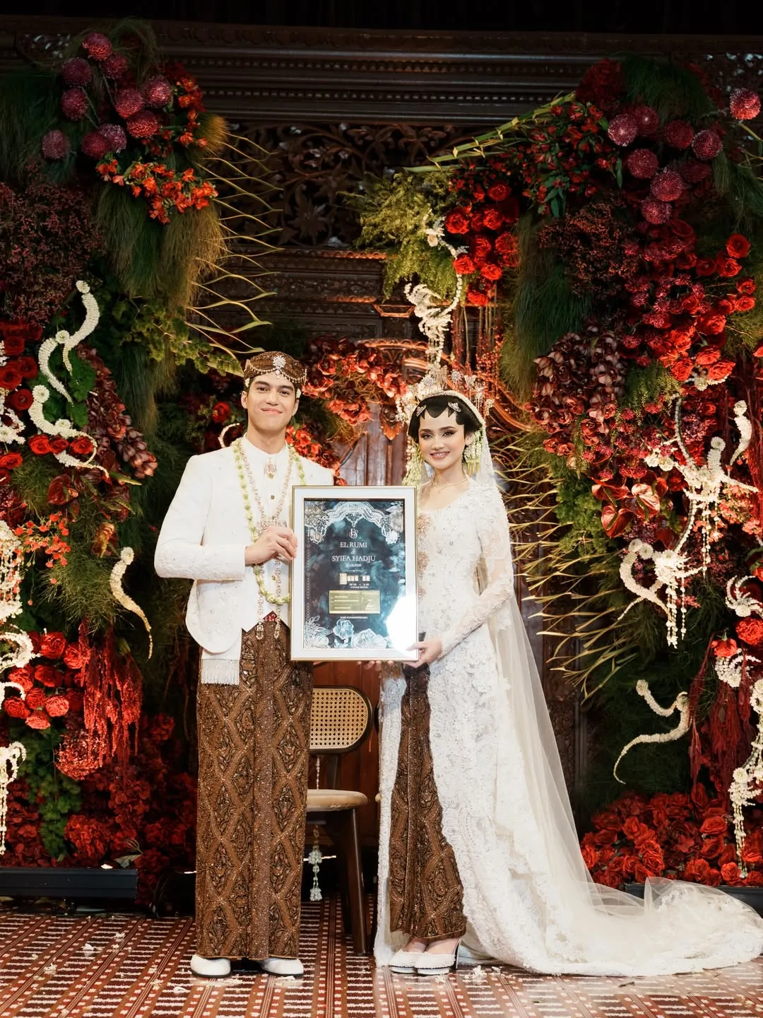 Anak Lelaki Ahmad Dhani & Maia Estianty Nikah, Mas Kahwin Mata Wang Pound & Cenderahati Kepingan Emas Raih Perhatian!