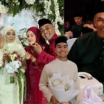 Wan Khatijah Syukur Anak Sulung Selamat Bertunang