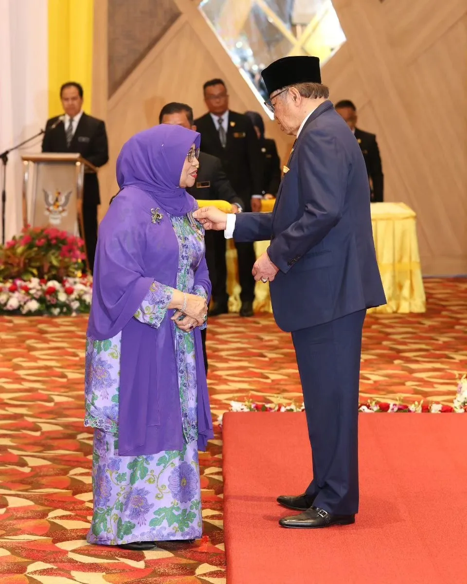Sihat Usia 71 Tahun & Sambung PhD, Bekas Menteri KPWKM Dato’ Sri Rohani Abdul Karim Masih Ligat Berbakti Untuk Komuniti!
