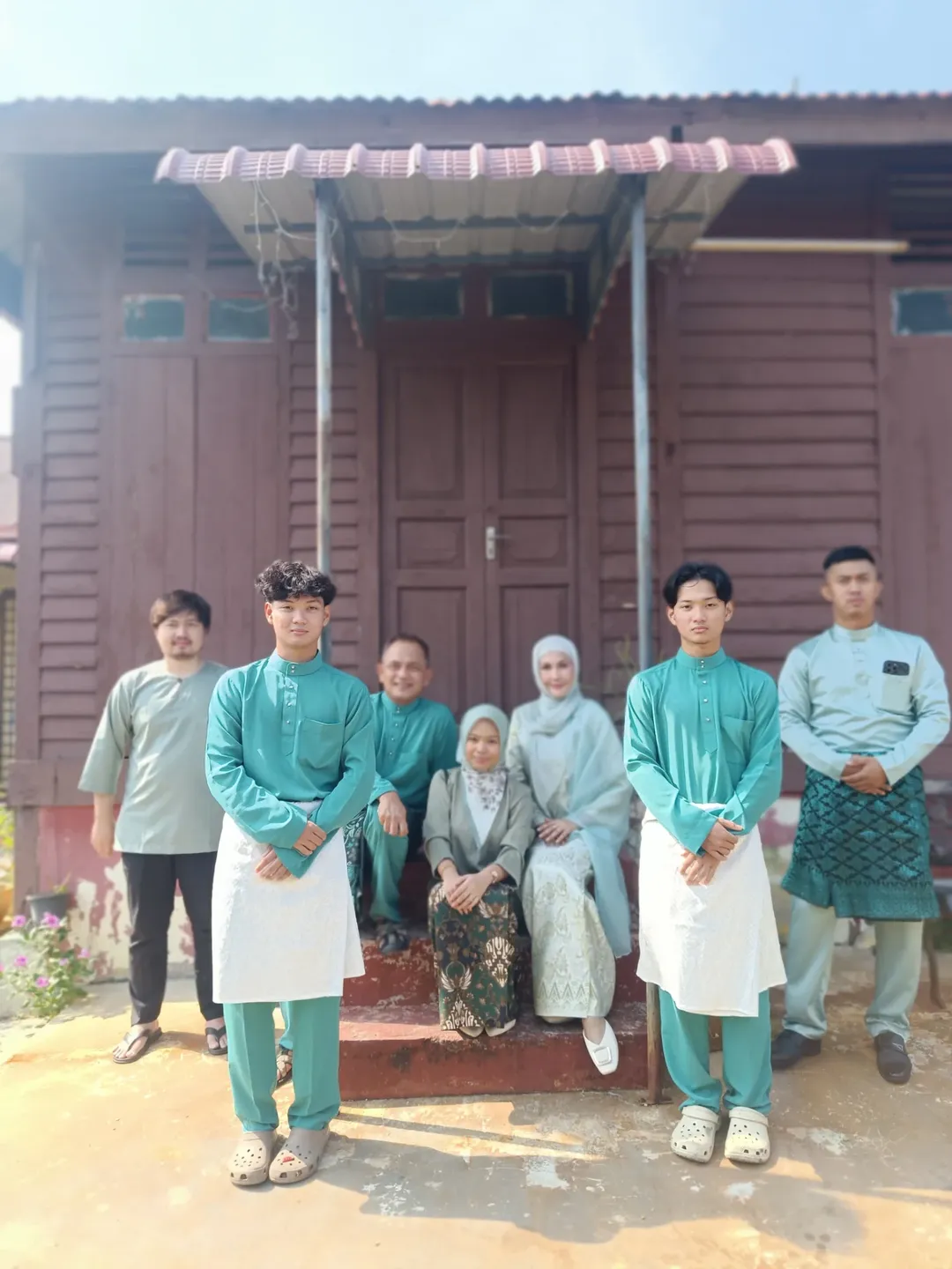 Wajah Anggun Zakiah Anas, Penampilan Figura Ini Dirindui & Sambutan Raya Bersama Bekas Personaliti TV Raih Tumpuan!