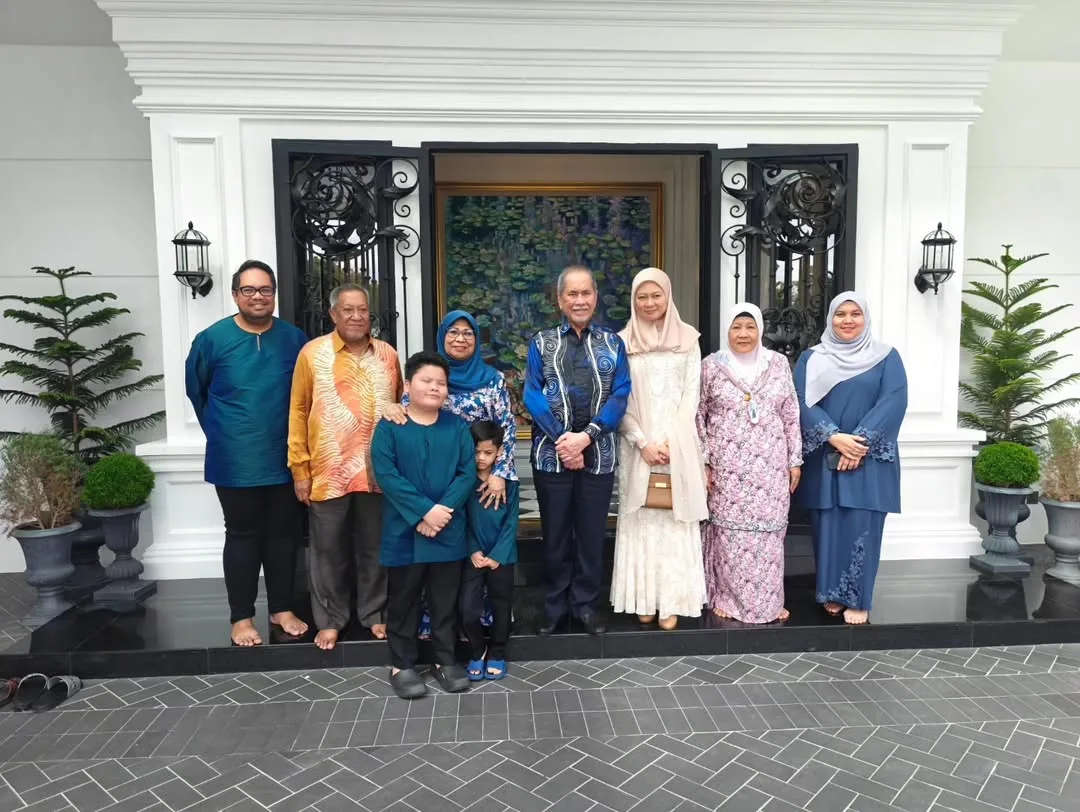 Sihat Usia 71 Tahun & Sambung PhD, Bekas Menteri KPWKM Dato’ Sri Rohani Abdul Karim Masih Ligat Berbakti Untuk Komuniti!