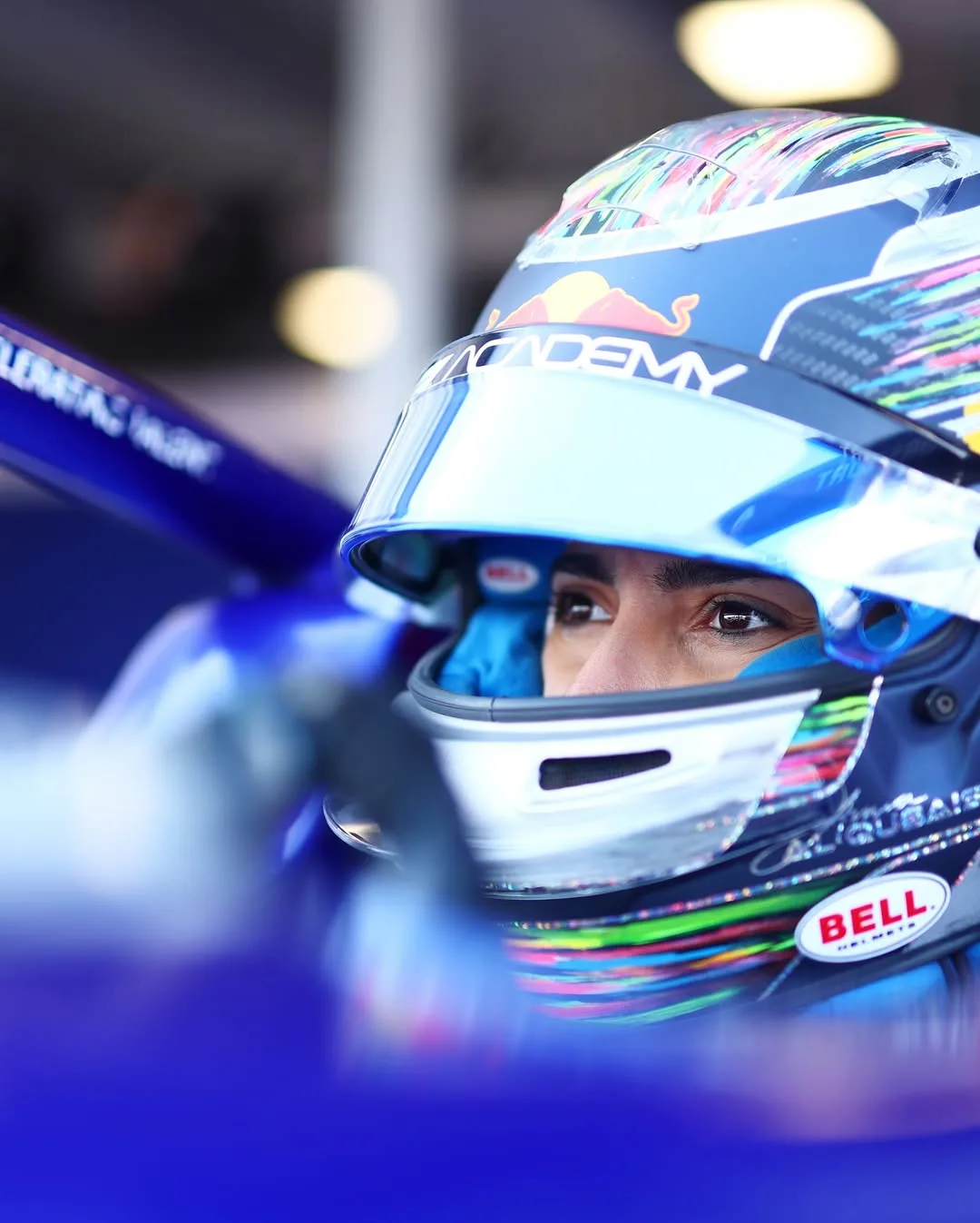 Amna Al Qubaisi, Pelumba Wanita UAE Pertama Pecah Rekod Dunia Permotoran Pada Usia 26!