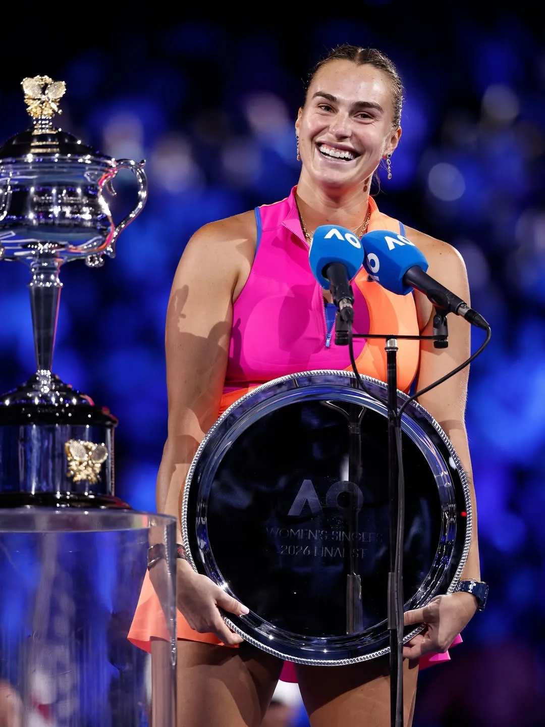 Miliki Ketinggian 182 cm & Mendiang Bapa Atlet Hoki Ais, Aryna Sabalenka Dinobat ‘Sportswoman of The Year’!