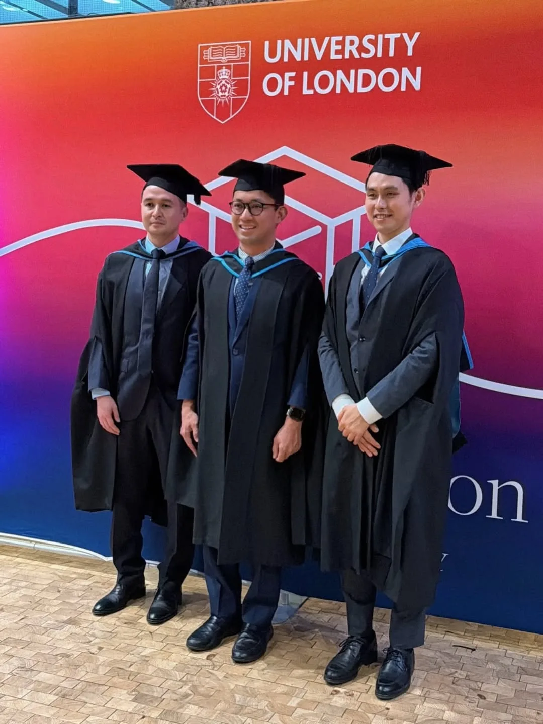 Dr. Yusrizam Sharifuddin Genggam Sarjana Undang-Undang di London, Abang Sulung Fazura Insan Hebat & Genius!